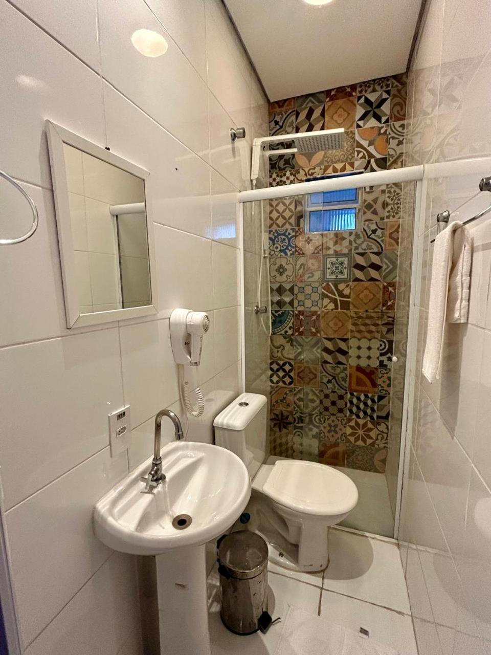 Pousada E Hostel Sao Paulo Comfort - Bairro Pinheiros, Proximo Hospital Das Clinicas E Incor, Oscar Freire, Av Paulista, Allianz, Vila Madalena E Facil Acesso Ao Ibirapuera E Morumbi Buitenkant foto